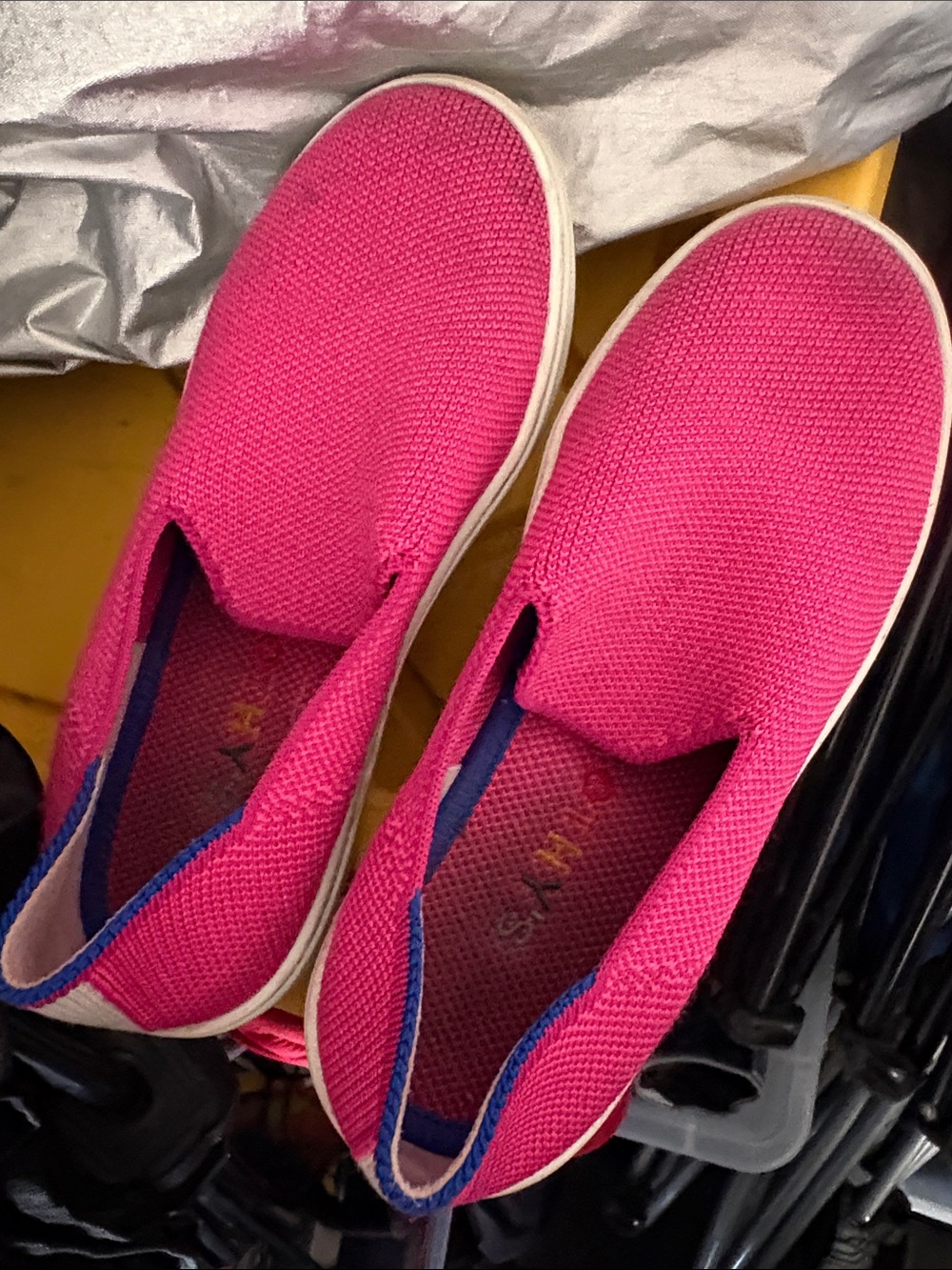 Rothys kidsSlip-On Sneakers in Hot Pink